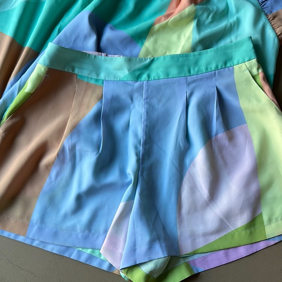 Crosby by Mollie Burch Colorful Patchwork Top and Shorts Set size large - Picture 2 of 10